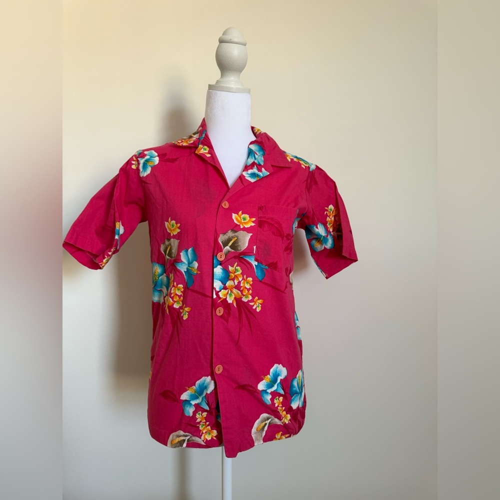 Rare Vintage women’s Hawaiian Shirt surf line Hawaii size large pink with floral